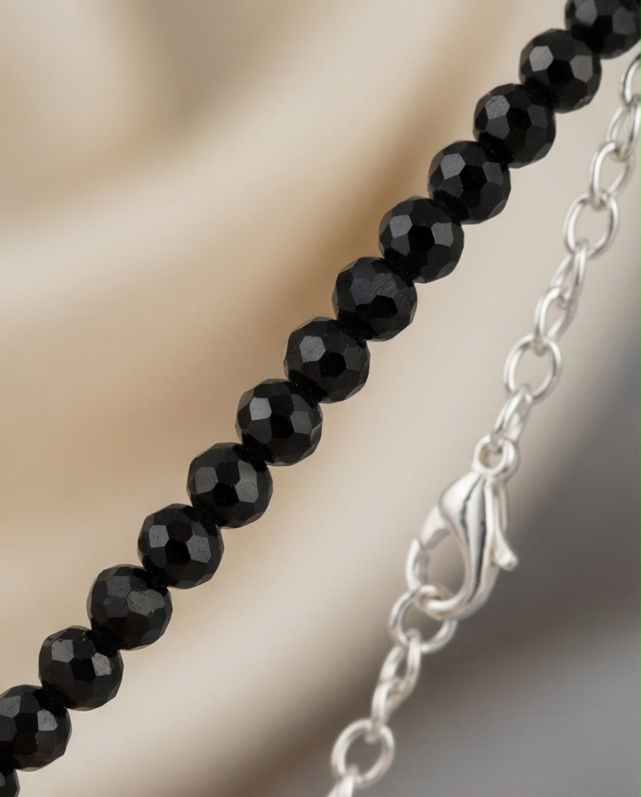 Schwarzer Turmalin Edelstein Armband mit 925 Silberverschluss facettiert