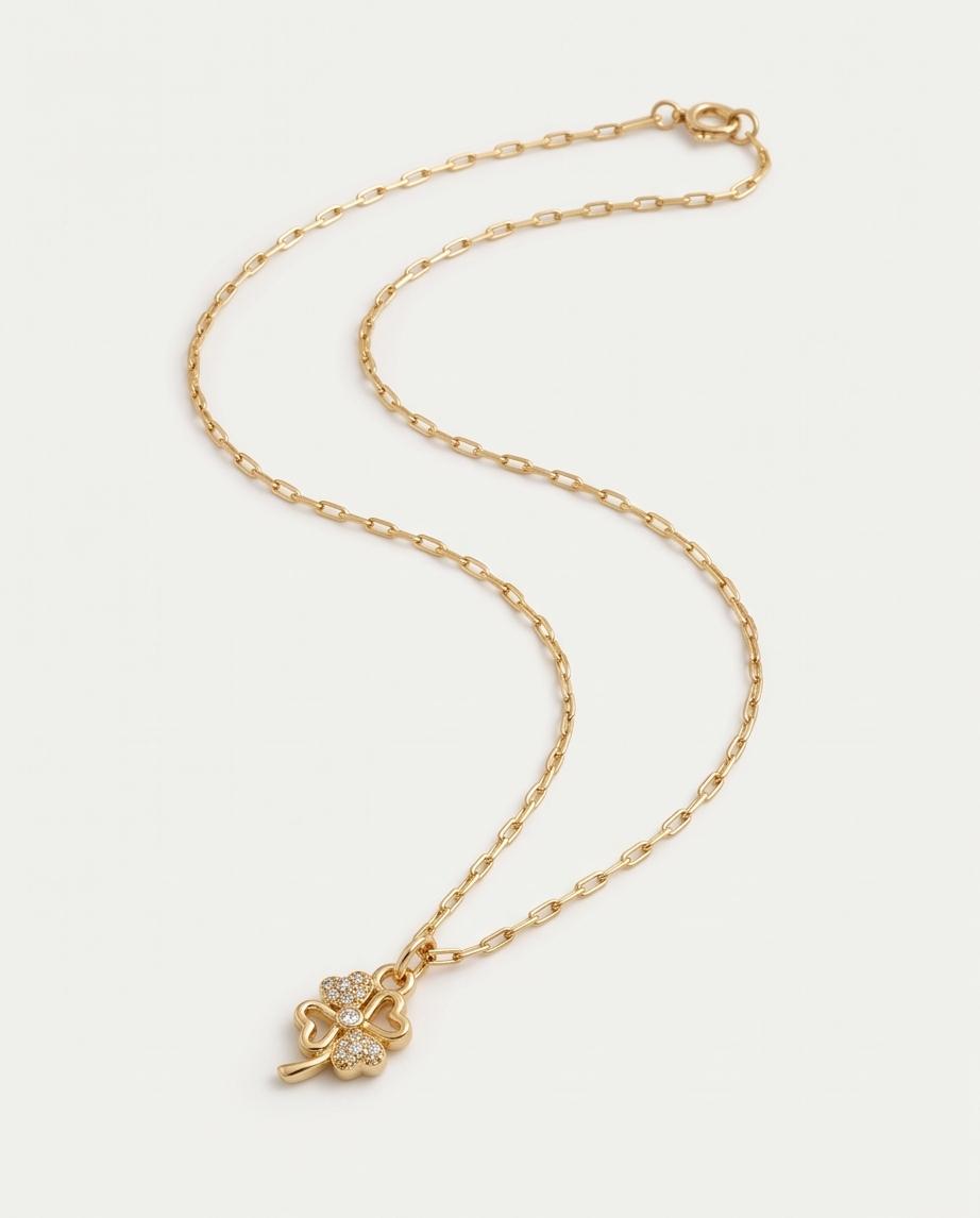 Halskette mit Kleeblatt Anhänger mit Zirkonia
